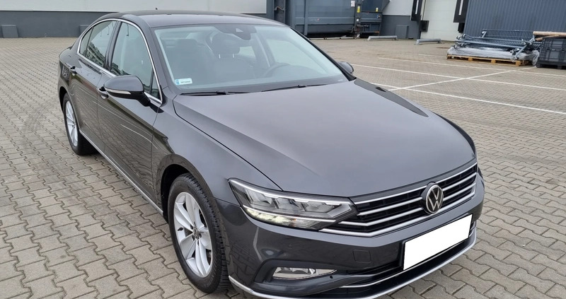 Volkswagen Passat cena 86999 przebieg: 132000, rok produkcji 2020 z Kalisz małe 407